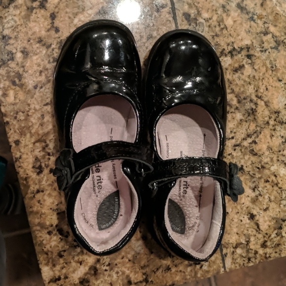 Stride Rite Other - Girls dress shoes